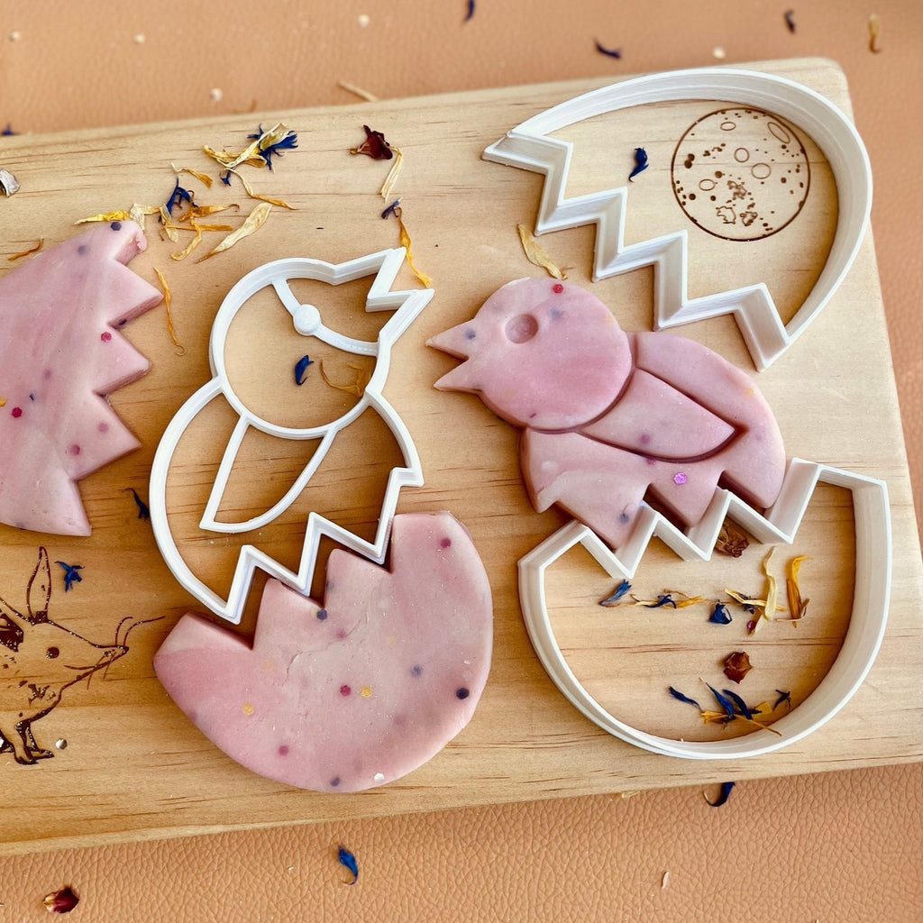 Beadie Bug Play hatching egg playdough cutter.